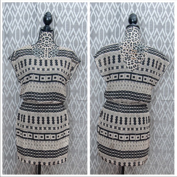 City Triangle Dress - Picture 1 of 3